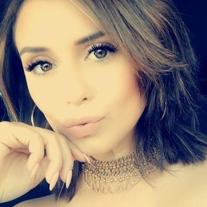 Meet your Posher, Marissa